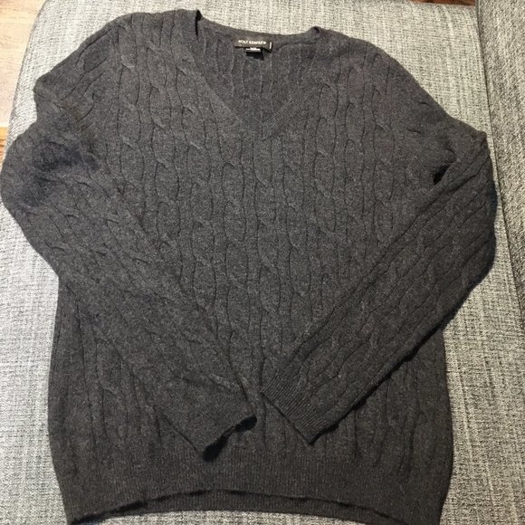 Charcoal grey cable knit cashmere V-neck, size M - Picture 4 of 5